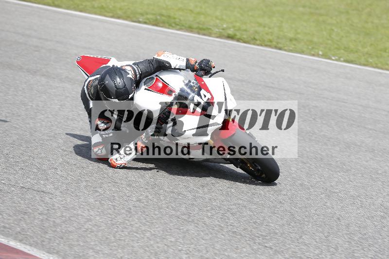 /Archiv-2024/29 12.06.2024 MOTO.CH Track Day ADR/Gruppe rot/114